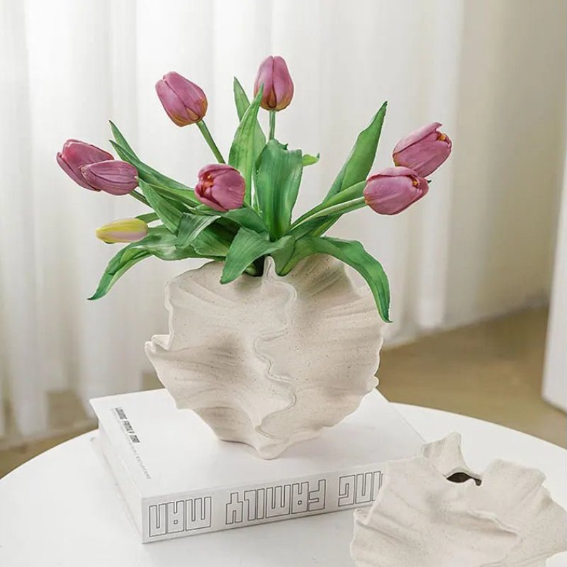 Arctic Coral Vase - Cozify Decor