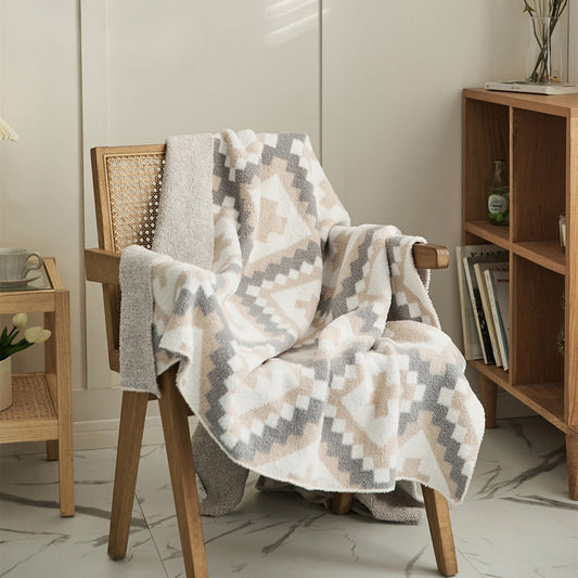 PlushPulse Nordic Quilt - CozifyDecor